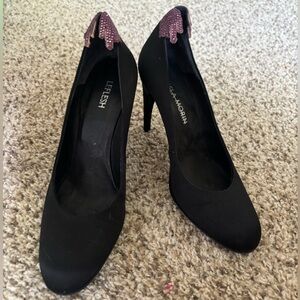 Fun and rare Manuela Morin Leflesh black heels size 39